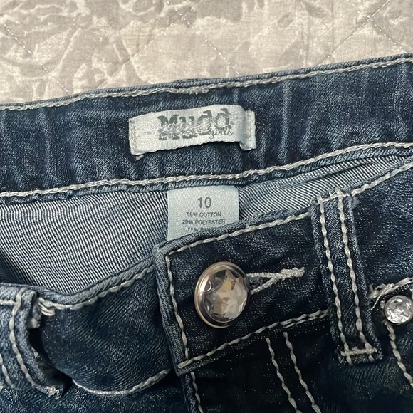 MUDD
Girls blue denim cuffed shorts
Size 10 - Picture 4 of 4